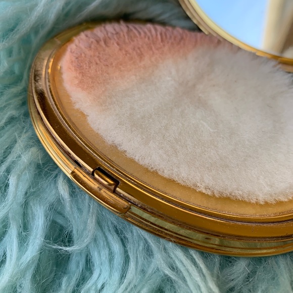 ✨Vintage Dorothy Gray Masquerade Compact, 1940’s ✨ - Picture 4 of 6